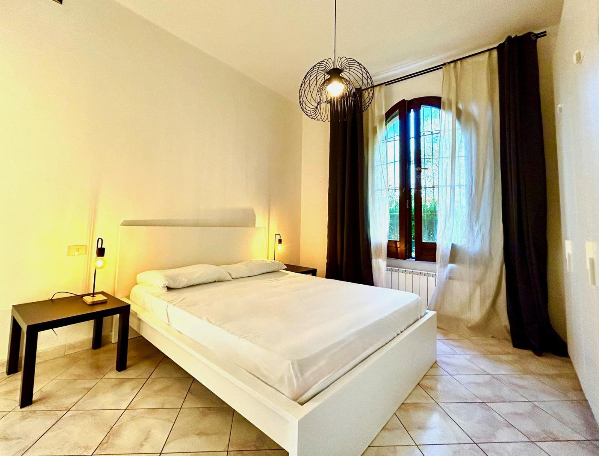 Sunny Apartment Marina di Massa Extérieur photo