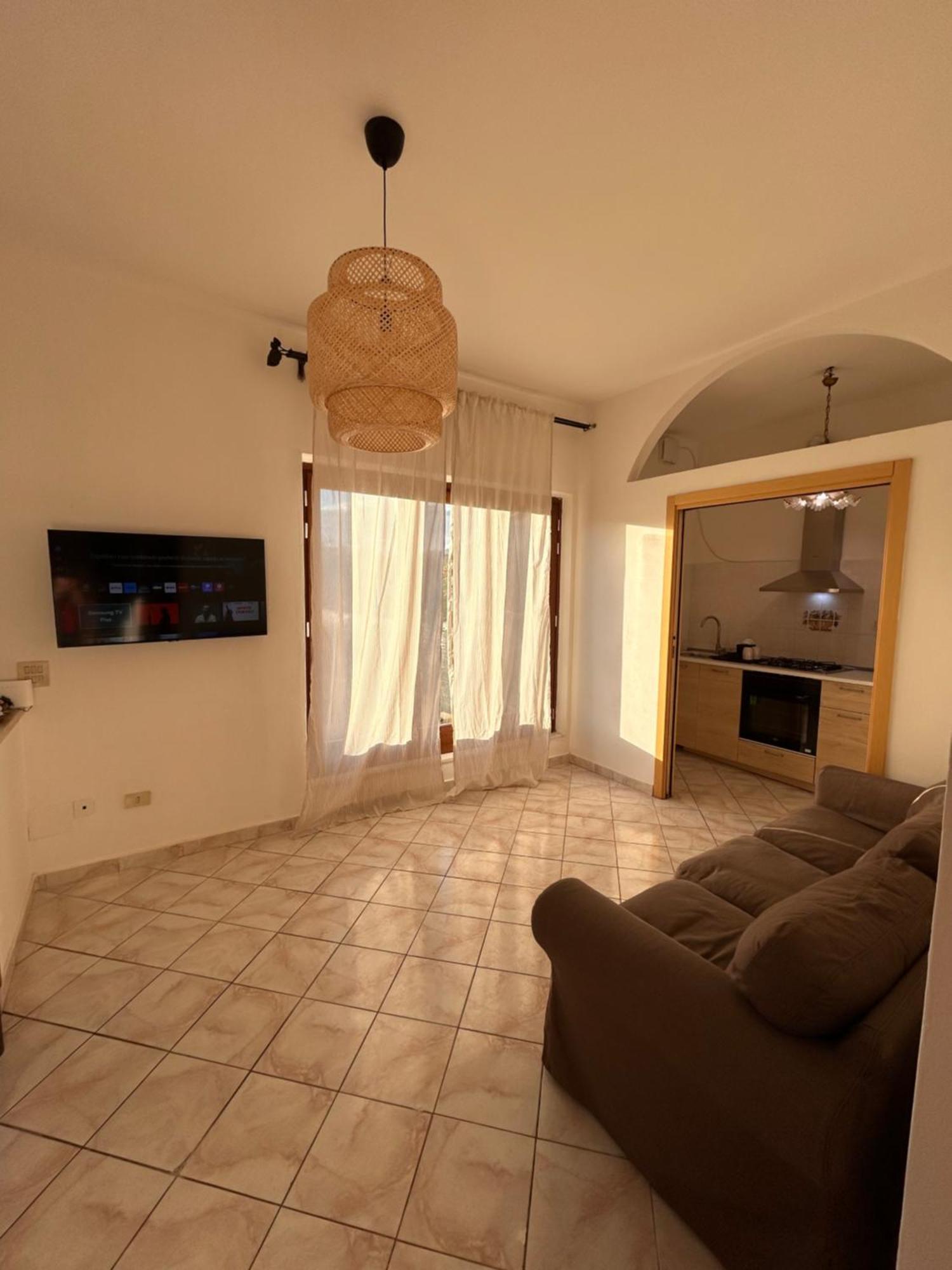 Sunny Apartment Marina di Massa Extérieur photo